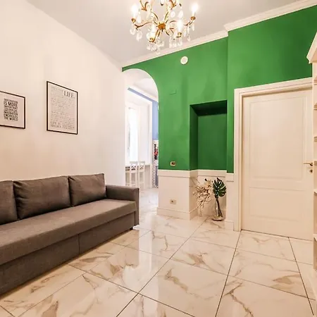 Apartment Centrale's Nest - Elegant Close To Station *