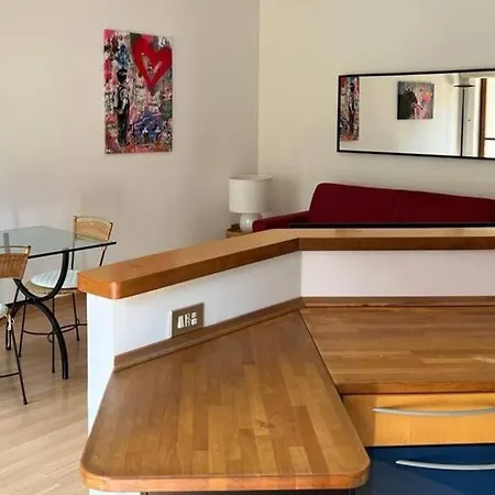 Lejlighed And Cosy Flat In Area *