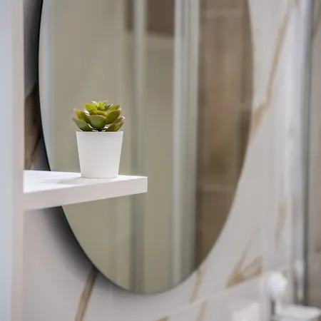 Shortmi Canonica Milano