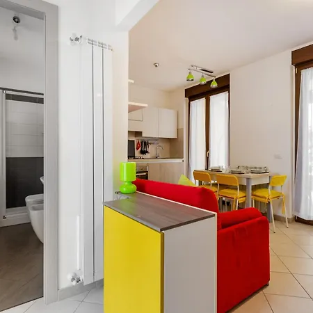 Corsica Huge Terrace Flats Milano