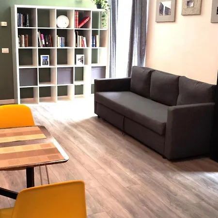 Navigli-darsena In The Heart Of The Milánó