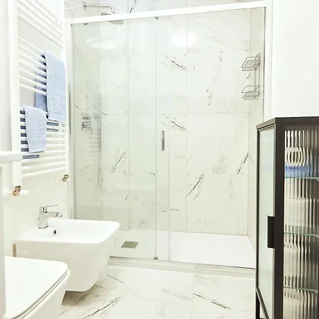 Urban Flats - Center Apartment *