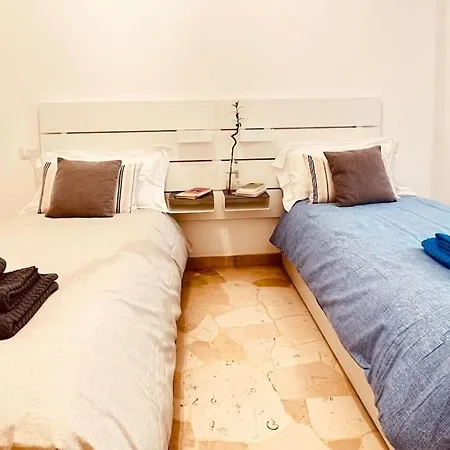 New And Elegant On The Navigli Netflix E *