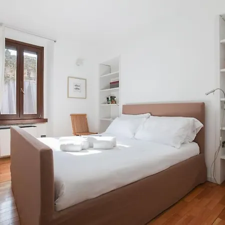 Hacca Collection - Brera & Fashion District - Bright 2br Apartamento *