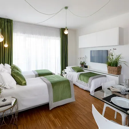 Vela Centro Con Garage * Milán