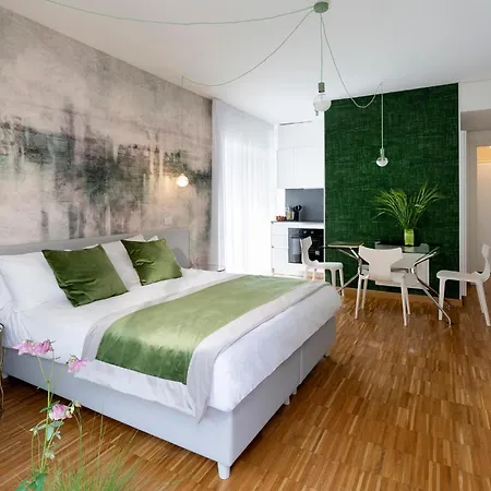 Apartment Vela Centro Con Garage *