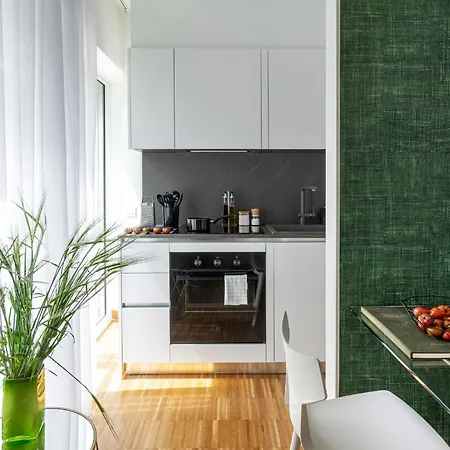 Vela Centro Con Garage Apartamento Milán