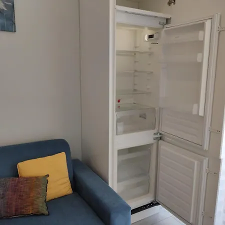 Matthias - - Modern And Cozy Flat, Close To The Metro - 15 Min From Station, Close To San Raffaele ميلان