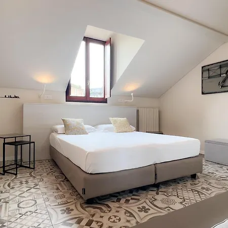 Comecasa Duomo Exclusive 2 Bedrooms Apartment Mailand