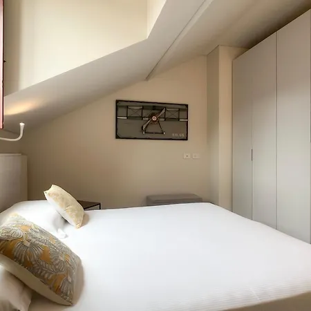 Apartment Comecasa 10 Minutes Walk From Duomo 2 Bedroom Milan