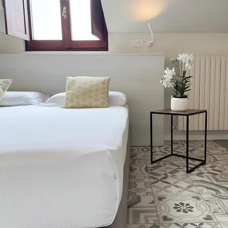 Comecasa 10 Minutes Walk From Duomo 2 Bedroom