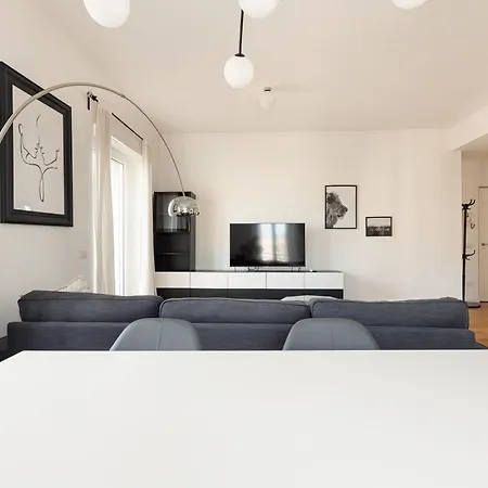 Apartman Guesthost - Bright *