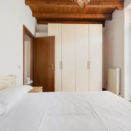 Porta Romana M3- Cosy Apartament