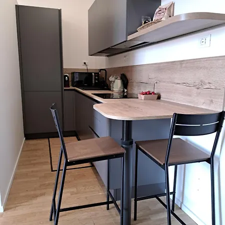 Apartment Adele In Darsena Milan