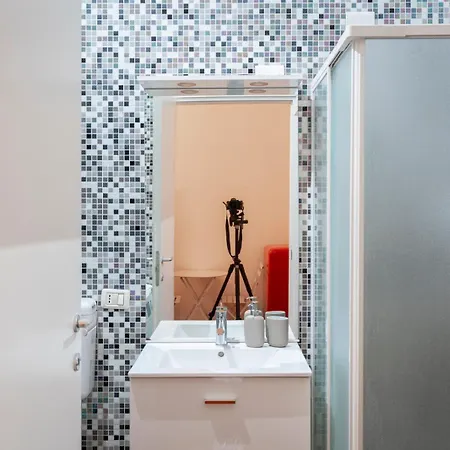 New! Lovely & Friendly In Center B *