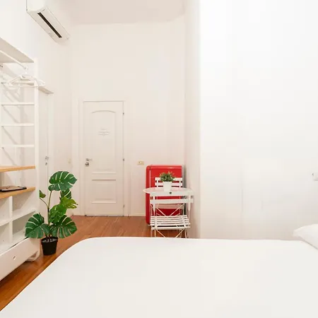 New! Lovely & Friendly In Center B מילאנו