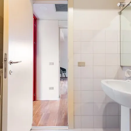 Piazza Tricolore - Metro Blu Duomo A 10 Min