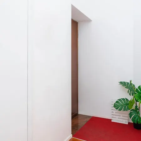 New! Lovely & Friendly In Center A * Milano