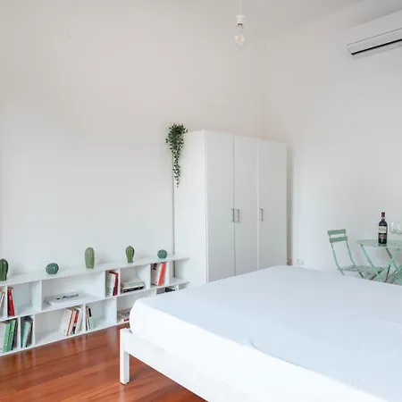 New! Lovely & Friendly In Center A Lejlighed