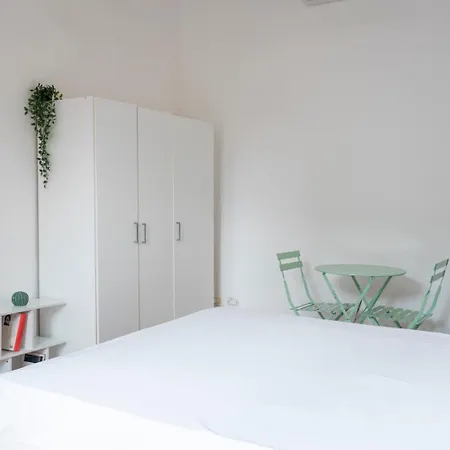 New! Lovely & Friendly In Center A