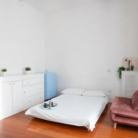 New! Lovely & Friendly In Center A * Milano