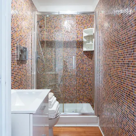 Apartment New! Lovely & Friendly In Center A Milan