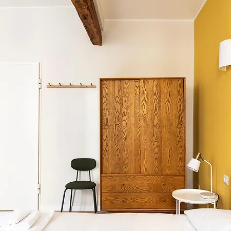 Apartment Youhosty - Ticinese 2 *