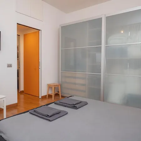 Apartmán Isola_pollaiuolo 9_bilo Milán