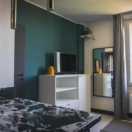 Wownavigli Apartment-sofa Bed Metro M4 Tram 2 公寓 米兰