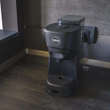 Wownavigli Apartment-sofa Bed Metro M4 Tram 2