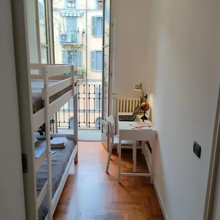 Esclusive & Elegant Loft, Duomo 10 Minutes Milano