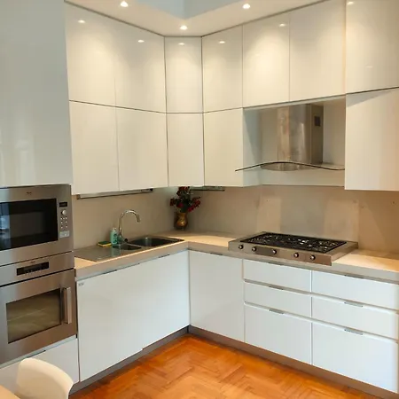 Daire Esclusive & Elegant Loft, Duomo 10 Minutes *