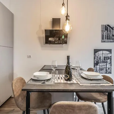 Milanrentals - Asia Milan