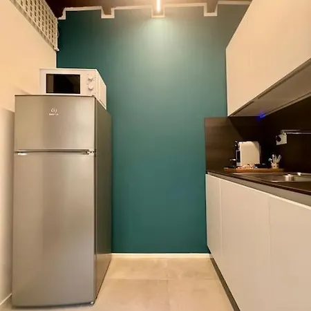 Splendido Bilocale In Via Madonnina, Zona Brera *