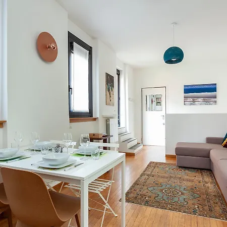 Duplex Luminoso In Zona Residenziale * Milano