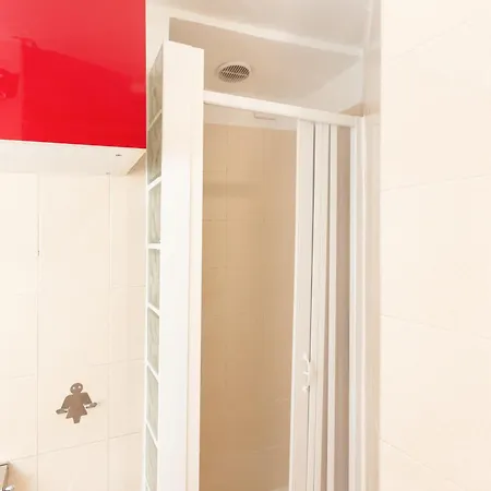 Cream Little - M1 - Center Milan