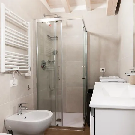 Guinizzelli 4 Apartmán *