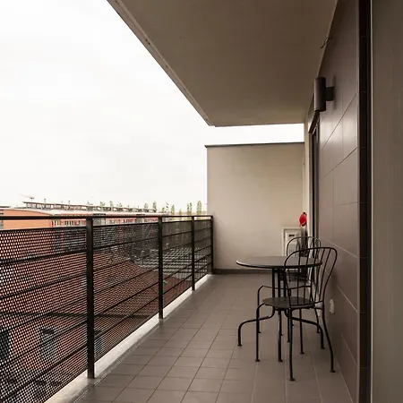 Youhosty - Savona 122 Milaan