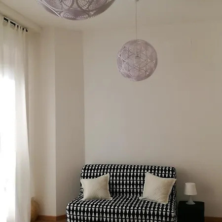 Monolocale Zona Loreto Mm1 Pasteur P1