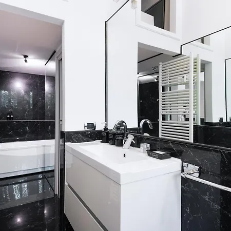 Easylife - Monolocale In Sant'ambrogio * Milan