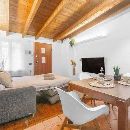 Tar5 -20 Minutes From Duomo- Design-elegant Apartman