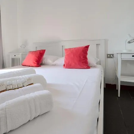 Xenia - Rustic&cozy In Navigli Mediolan