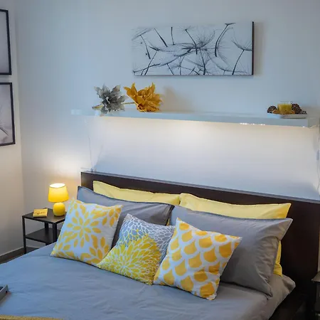 Xenia - Modern, Quiet And Cozy Appartamento