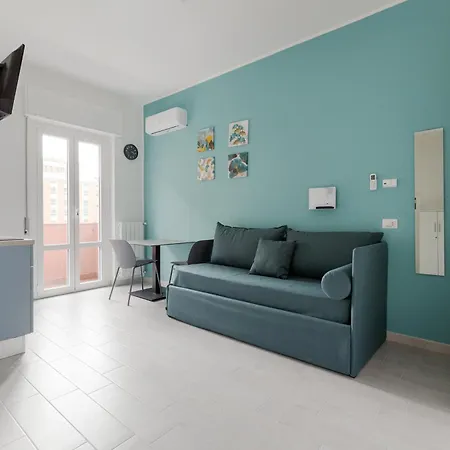 公寓 Abbiategrasso - Bocconi - Monolocale Con Cucina 米兰