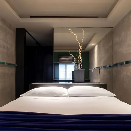 Straf, Milan, A Member Of Design Mediolan