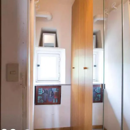 Cozy Furnished In The Hearth Of Lägenhet Milano