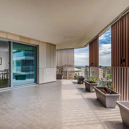 公寓 Penthouse Terrace Piranesi 4pax Wifi