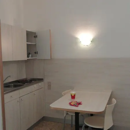 Giusti 6 Aparthotel