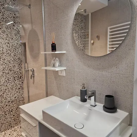 Cozy Flat Mins Walk To Navigli And Metro Porta Genova * Milano