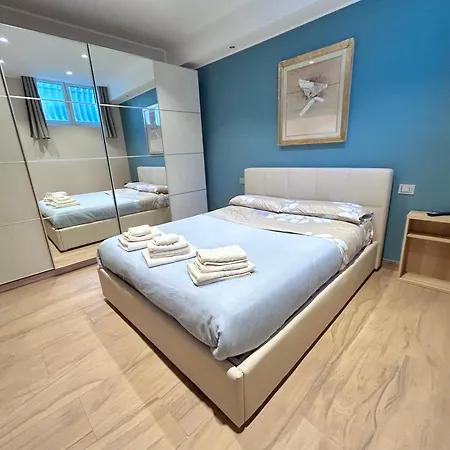 R39 Elegant With Private Parking Apartman Milánó